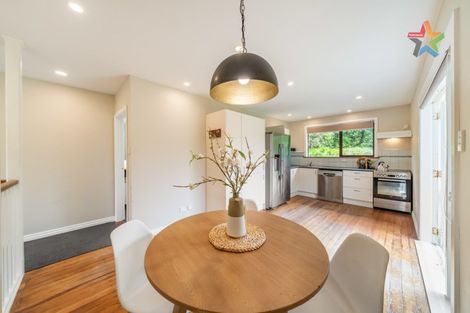 Photo of property in 12 Montgomery Avenue, Karori, Wellington, 6012