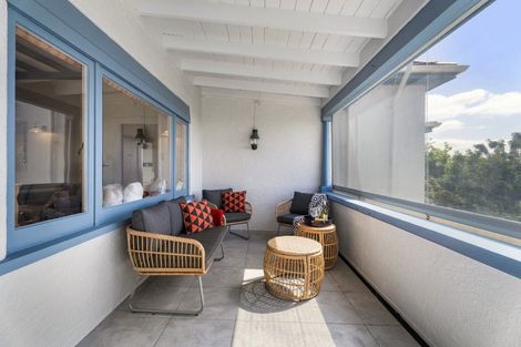 Photo of property in 2c Vipond Road, Stanmore Bay, Whangaparaoa, 0932