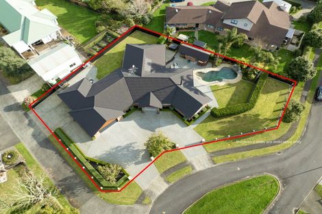 Photo of property in 14 Glencairn Place, Buckland, Pukekohe, 2677