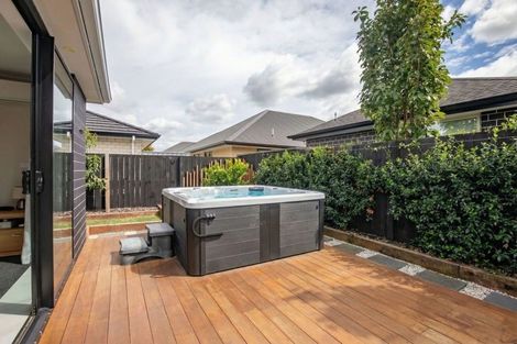 Photo of property in 26 Rose Leigh Drive, Cambridge, 3434