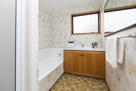 Photo of property in 33 Dovedale Avenue, Ilam, Christchurch, 8041