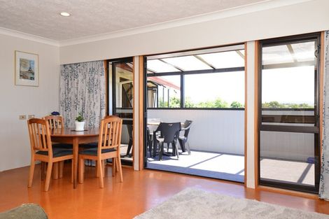 Photo of property in 8 Northview Lane, Nawton, Hamilton, 3200