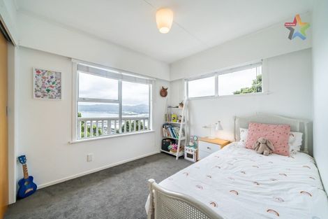 Photo of property in 6 Nikau Road, Point Howard, Lower Hutt, 5013