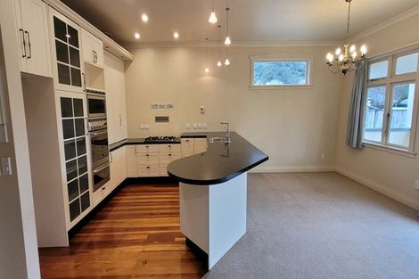 Photo of property in 40 Birdwood Road, Waterloo, Lower Hutt, 5011