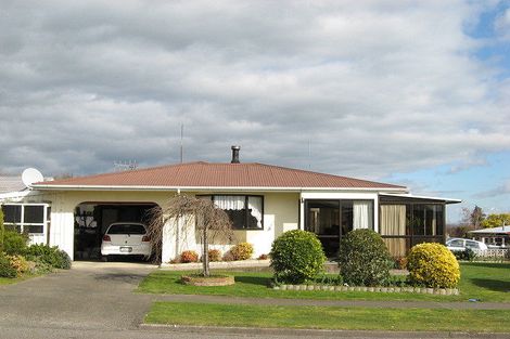 Photo of property in 11 Mclean Terrace, Waipukurau, 4200
