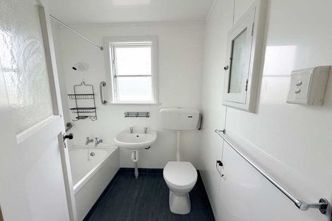 Photo of property in 12 Hardy Street, New Brighton, Christchurch, 8061