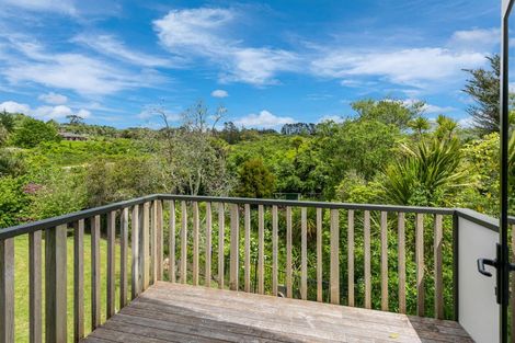 Photo of property in 260a Henderson Valley Road, Henderson, Auckland, 0612