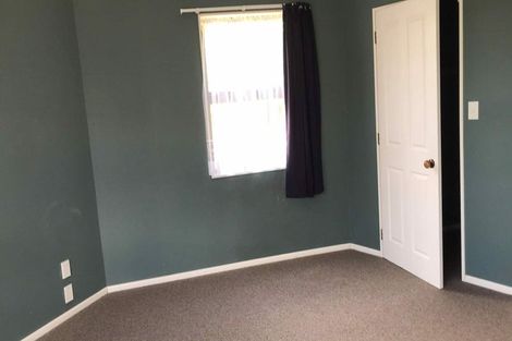 Photo of property in 8a Busby Place, Awapuni, Palmerston North, 4412