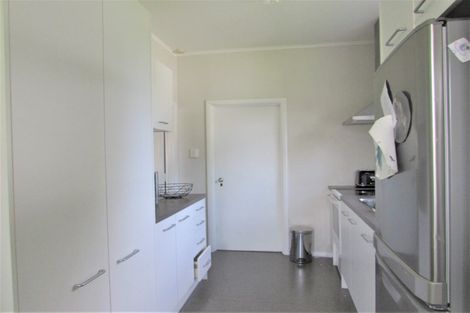 Photo of property in 60 Oxford Terrace, Epuni, Lower Hutt, 5011