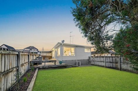 Photo of property in 1/360 Bucklands Beach Road, Bucklands Beach, Auckland, 2012