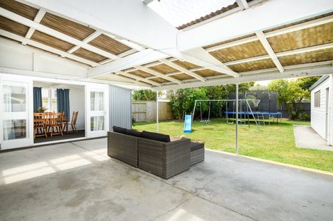 Photo of property in 126 Ruamahanga Crescent, Terrace End, Palmerston North, 4410