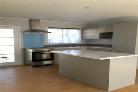 Photo of property in 4 Mildmay Road, Henderson, Auckland, 0610