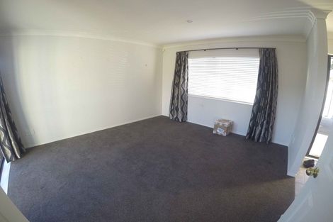 Photo of property in 102 Westerham Drive, Dannemora, Auckland, 2016