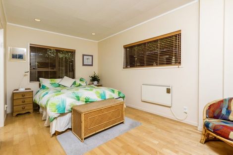 Photo of property in 1/59 Churchill Road, Murrays Bay, Auckland, 0630