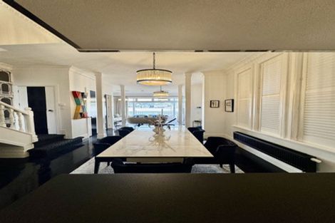 Photo of property in 322 Oriental Parade, Oriental Bay, Wellington, 6011