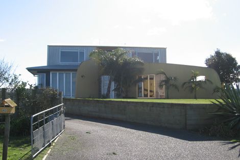 Photo of property in 43 Cullen Street, Mangawhai Heads, Mangawhai, 0505