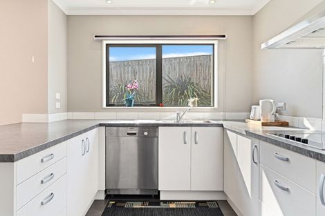Photo of property in 102 Mountain View Terrace End, Otaki Beach, Otaki, 5512