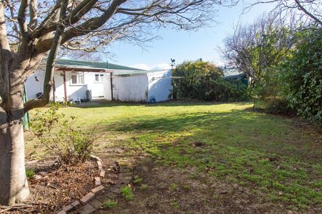 Photo of property in 43 Mcphee Street, Dannevirke, 4930