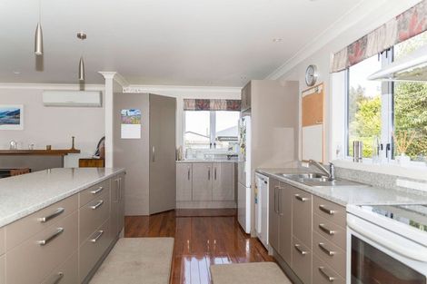 Photo of property in 25 Gregg Street, Dannevirke, 4930