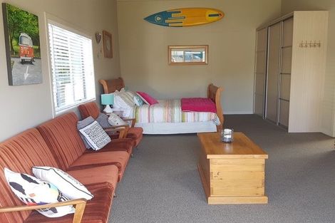 Photo of property in 22 Pacific Place, Whitianga, 3510