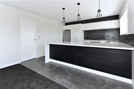 Photo of property in 4/2 Dyers Pass Road, Cashmere, Christchurch, 8022