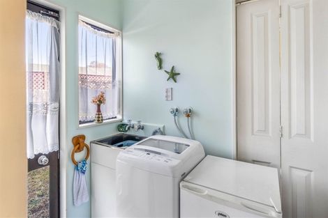 Photo of property in 2/49 Hay Street, Bromley, Christchurch, 8062