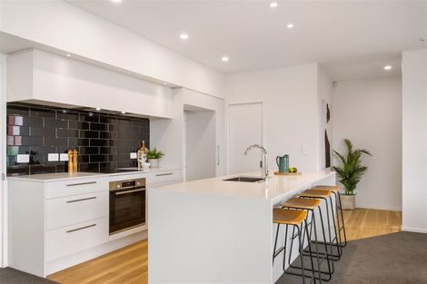 Photo of property in 4 Barnfields Close, Halswell, Christchurch, 8025