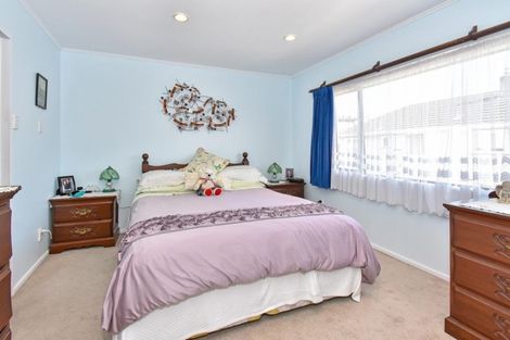 Photo of property in 5a Trimmer Terrace, Papatoetoe, Auckland, 2025