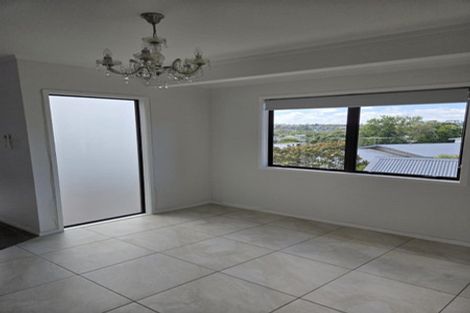 Photo of property in 1/95 Bond Crescent, Forrest Hill, Auckland, 0620