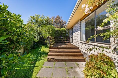 Photo of property in 6 Bankview Place, Amberley, 7410