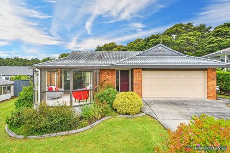 Photo of property in 4 Peretao Rise, The Gardens, Auckland, 2105