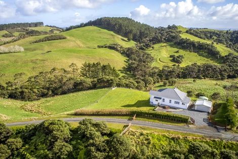 Photo of property in 616c Peak Road, Helensville, 0875