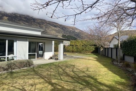 Photo of property in 56 Onslow Road, Lake Hayes, Queenstown, 9304