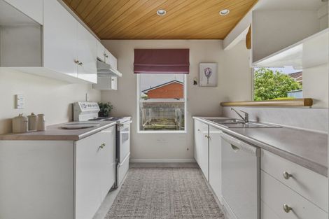 Photo of property in 76 Bay View Road, South Dunedin, Dunedin, 9012