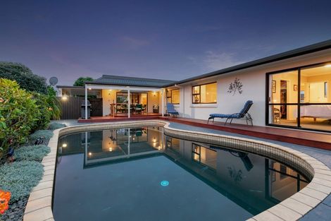 Photo of property in 13 Hinewa Road, Otumoetai, Tauranga, 3110