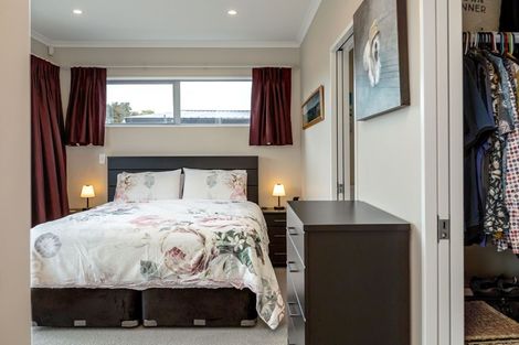 Photo of property in 15a Esther Street, Martinborough, 5711