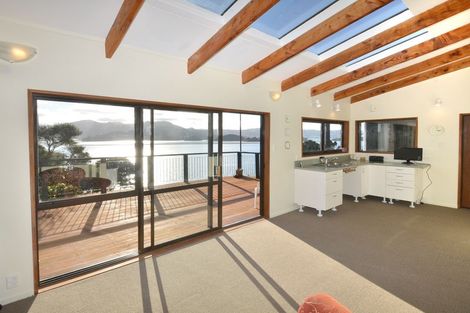 Photo of property in 25 Oxley Crescent, Broad Bay, Dunedin, 9014