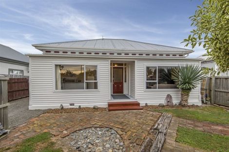 Photo of property in 17 Strickland Street, Sydenham, Christchurch, 8023