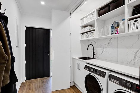 Photo of property in 2 Puriri Street, Hawera, 4610