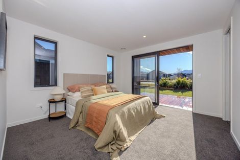 Photo of property in 3 Mount Prospect Lane, Wanaka, 9305