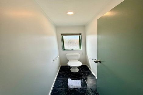 Photo of property in 81a Golf Road, New Lynn, Auckland, 0600