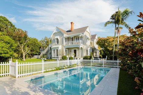 Photo of property in 52 Hinemoa Street, Birkenhead, Auckland, 0626