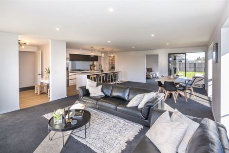 Photo of property in 74 Aviemore Drive, Marshland, Christchurch, 8083