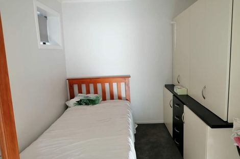 Photo of property in 233 Glengarry Road, Glen Eden, Auckland, 0602