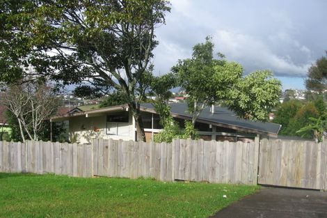 Photo of property in 25 Triangle Road, Massey, Auckland, 0614