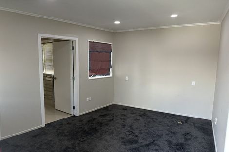 Photo of property in 15 Bevyn Street, Castor Bay, Auckland, 0620