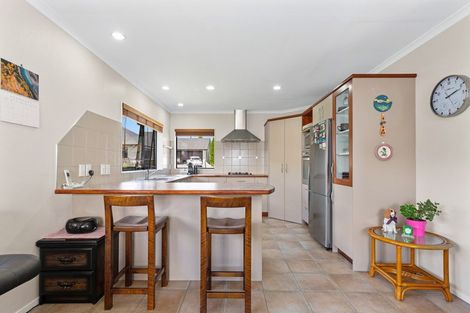 Photo of property in 10 Owhatiura Drive, Lynmore, Rotorua, 3010