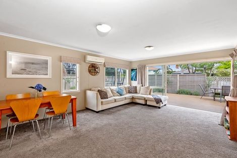 Photo of property in 2/137 Lakeside Drive, Orewa, 0931