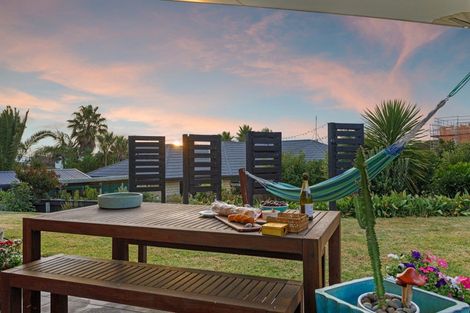 Photo of property in 32a Ohuirehe Road, Coastlands, Whakatane, 3120