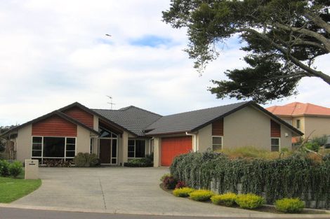 Photo of property in 3 Camith Close, Flat Bush, Auckland, 2016